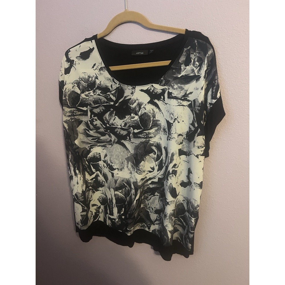 Black & White Abstract Rose Pattern Blouse Shirt Size PL Large Petite